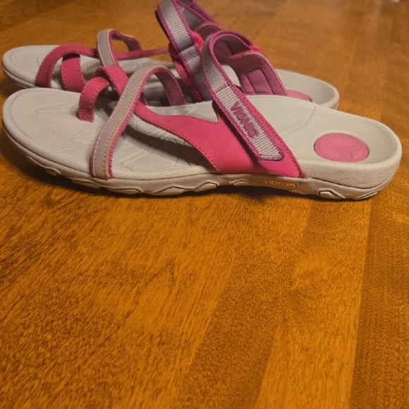 Vionic Pink and Gray Women's Mojave Sandals - Picture 6 of 6
